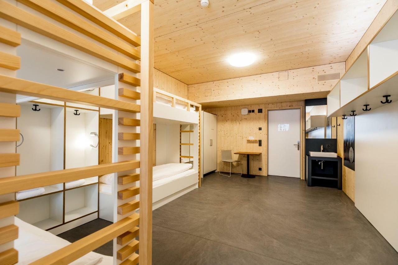 Nordic Hostel Lenzerheide Ruang foto